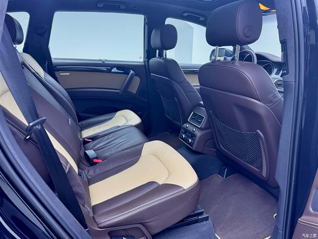 Audi Q7, 2013 15