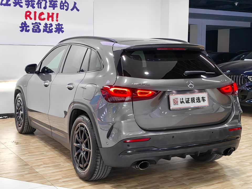 Mercedes-Benz GLA AMG