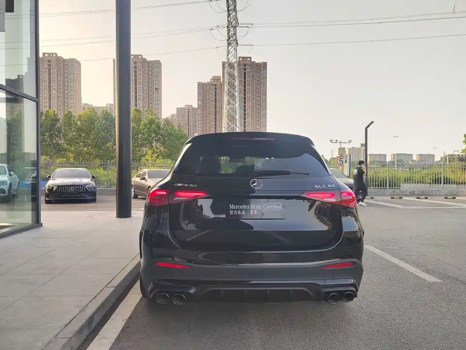 Mercedes-Benz GLC AMG