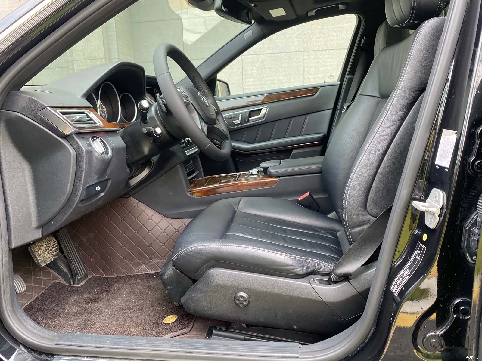 Mercedes-Benz E-Class, 2014 10