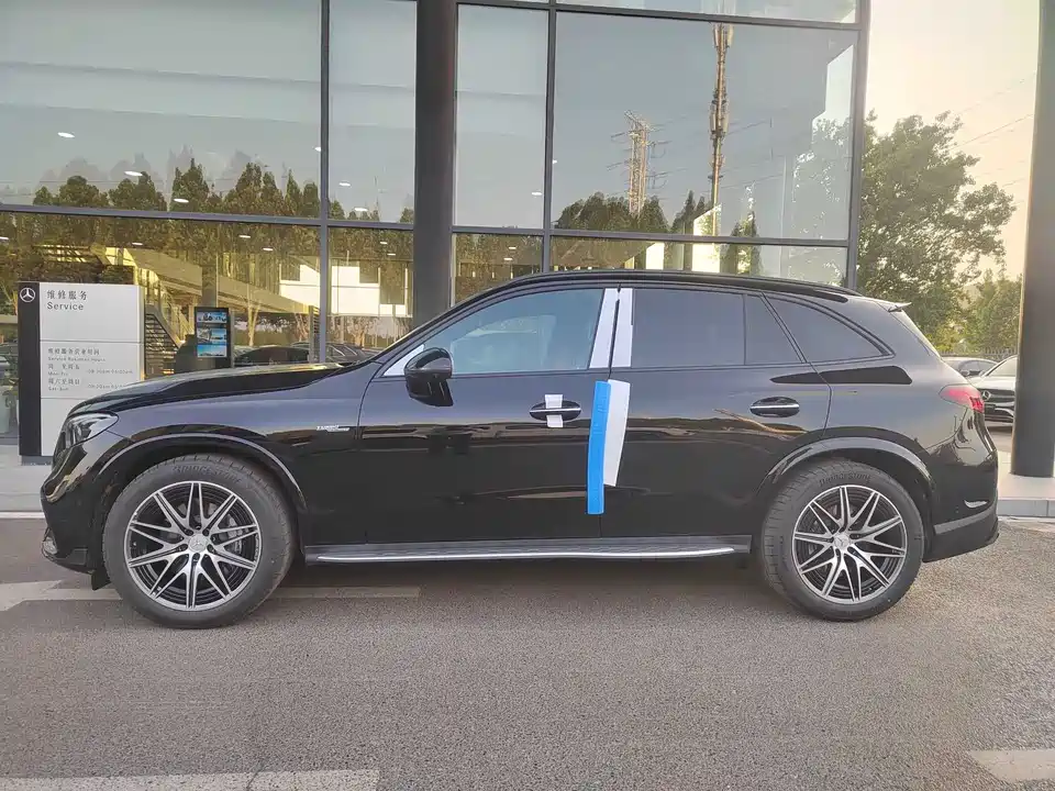 Mercedes-Benz GLC AMG