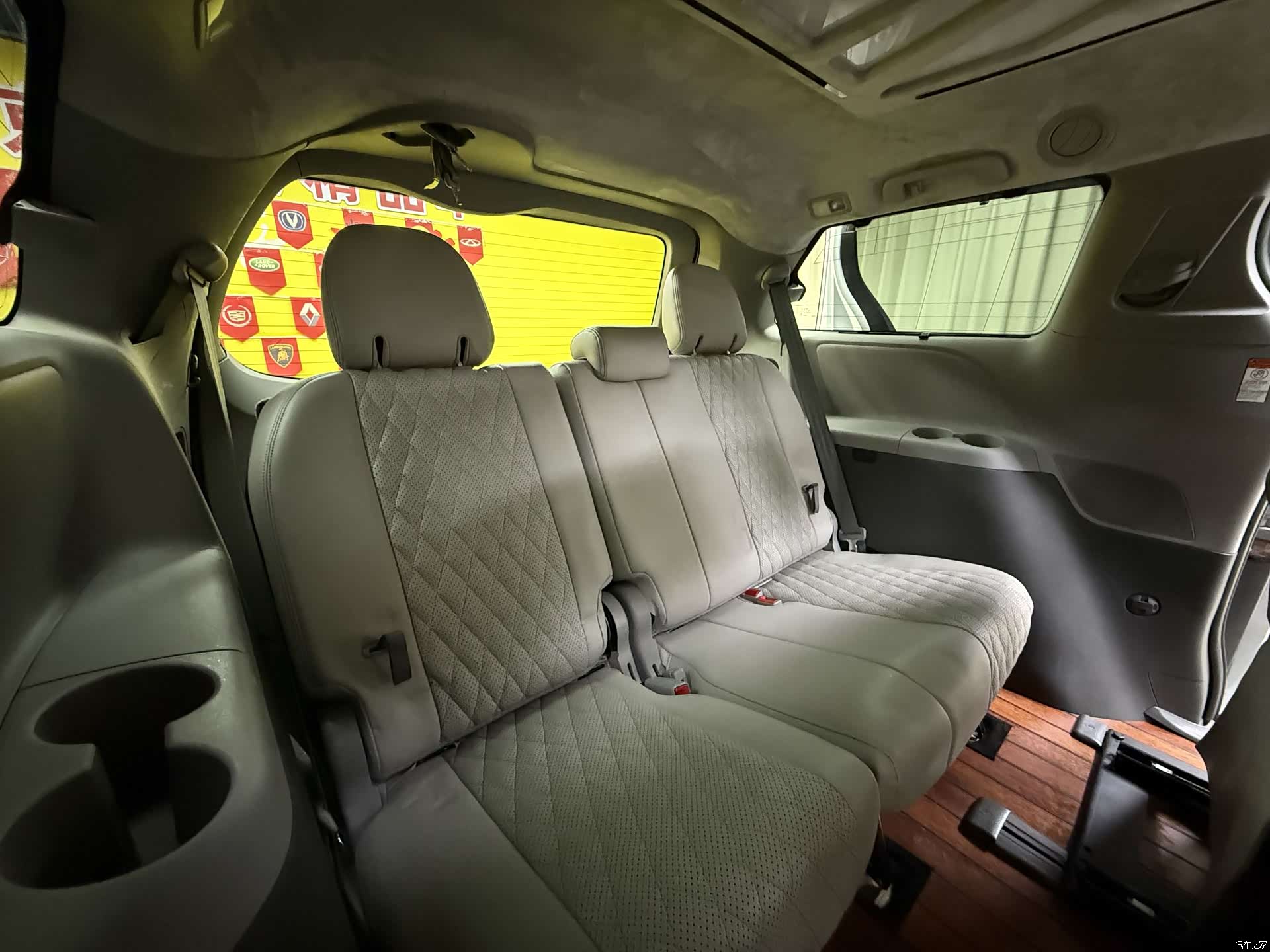 Toyota Sienna, 2015 20