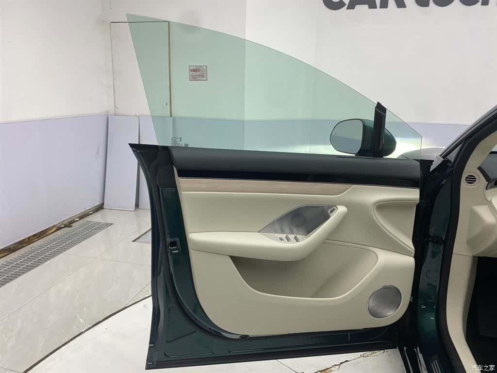 Luxeed R7, 2025 16