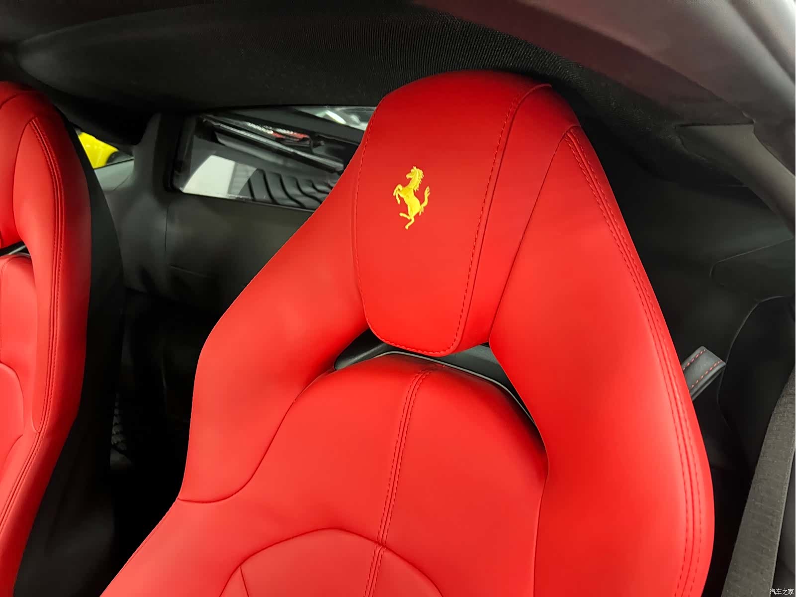Ferrari F8, 2023 38