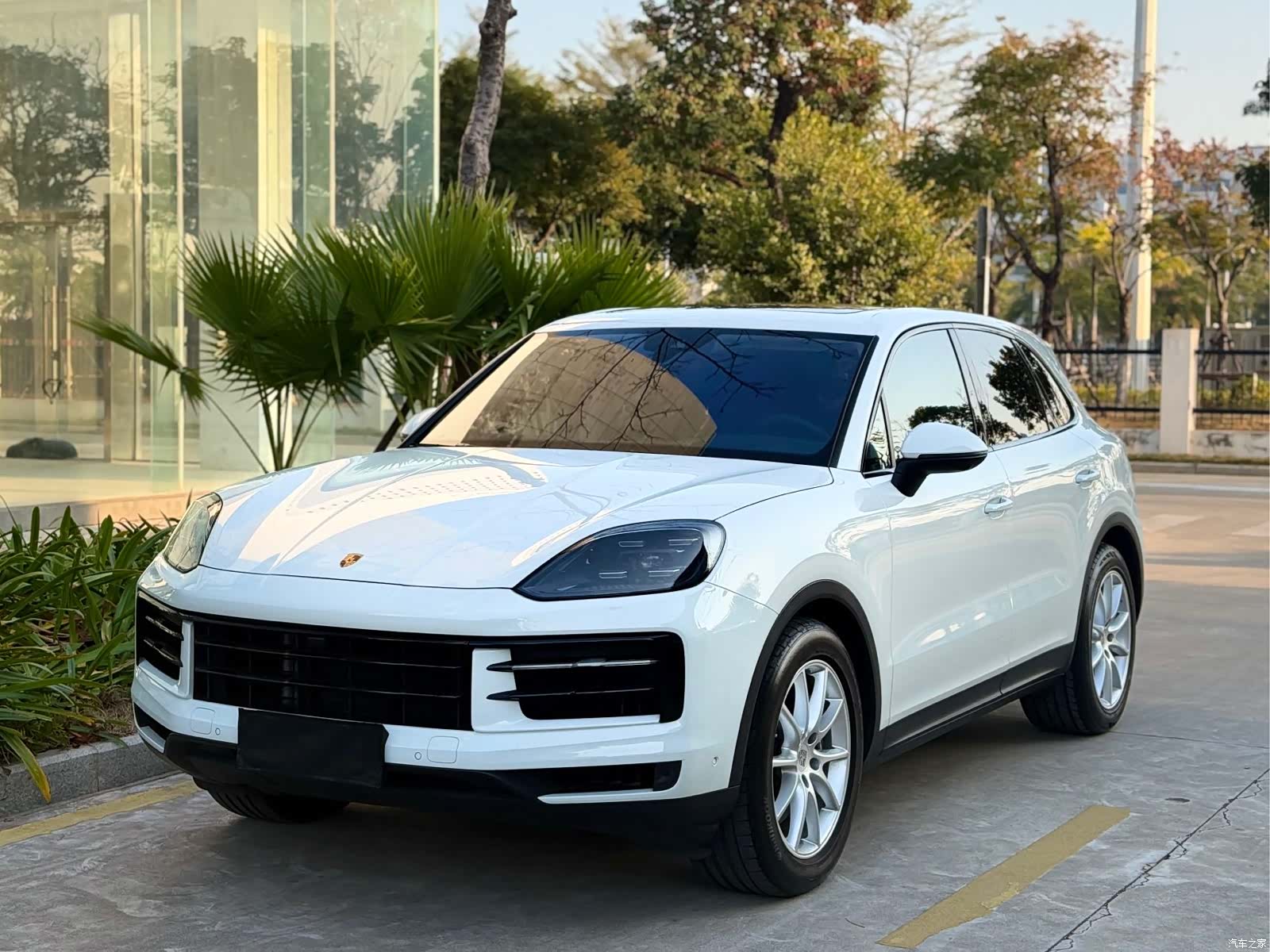 Porsche Cayenne, 2024 1