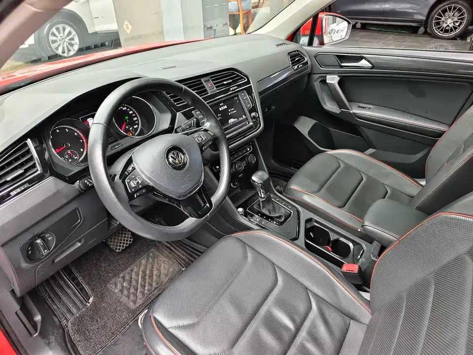 Volkswagen Tiguan L
