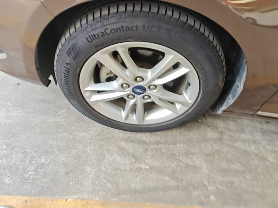 Ford Focus 2019, фото 23