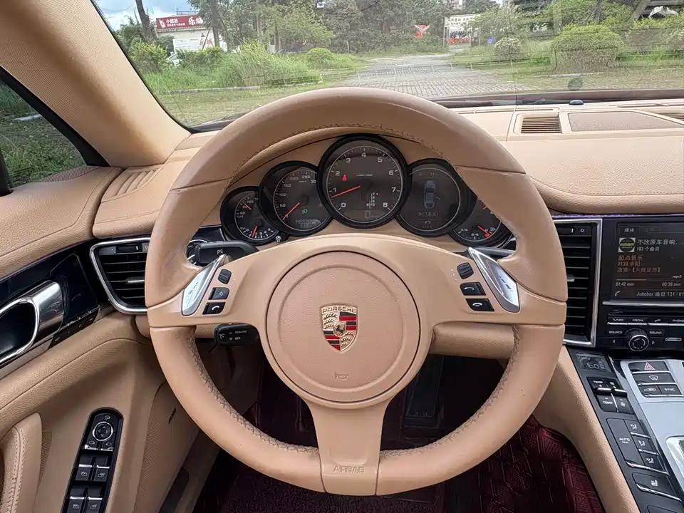Porsche Panamera