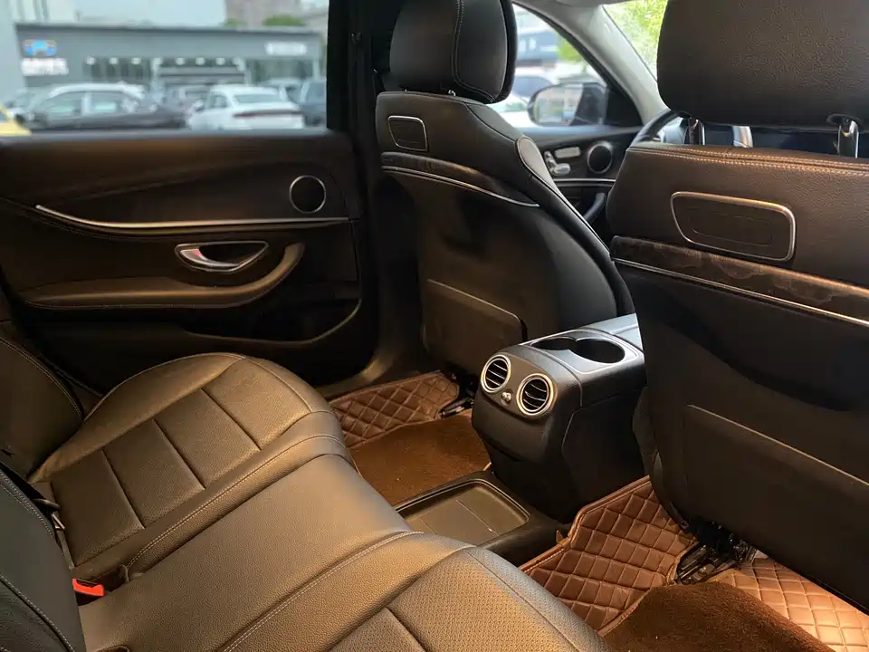 Mercedes-Benz E-class Mercedes-Benz E-class