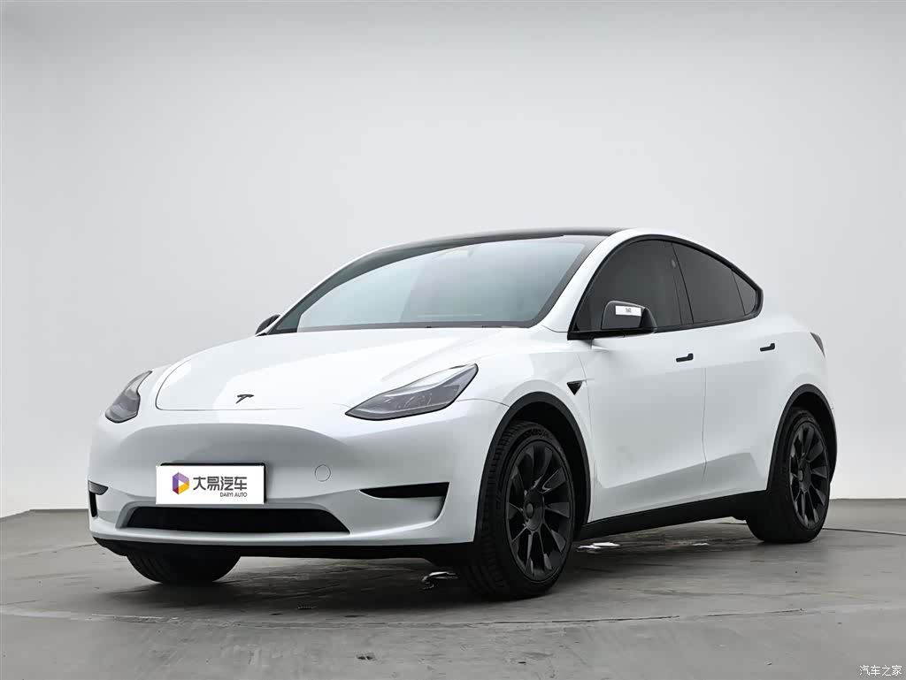 Tesla Model Y, 2024 1