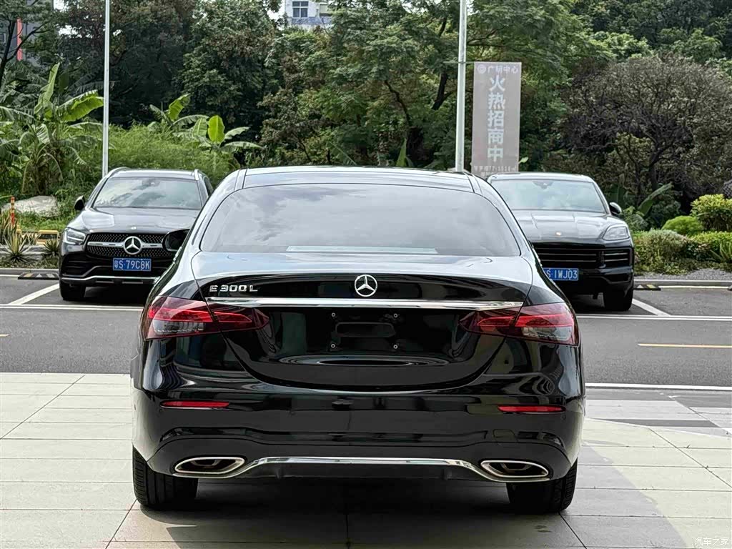 Mercedes-Benz E-Class, 2022 все фото