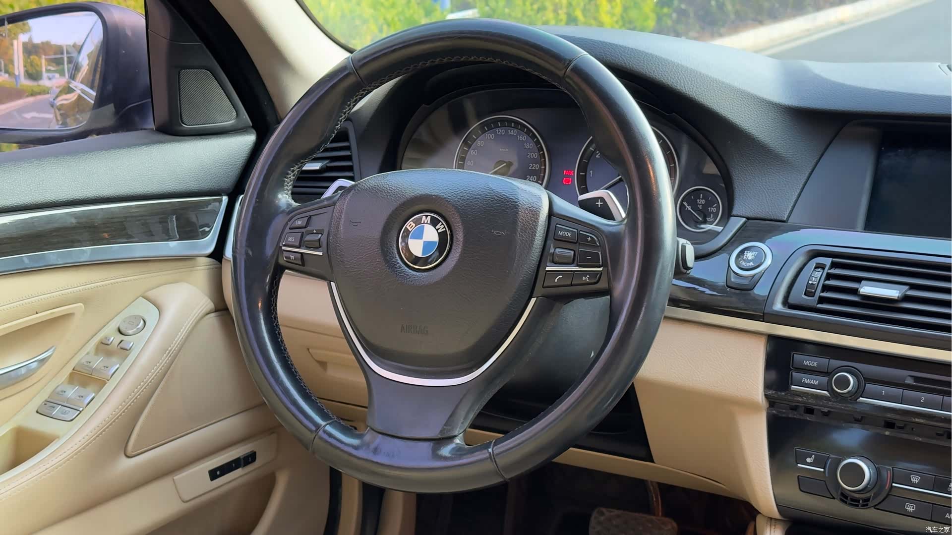 BMW 5 Series, 2012 10