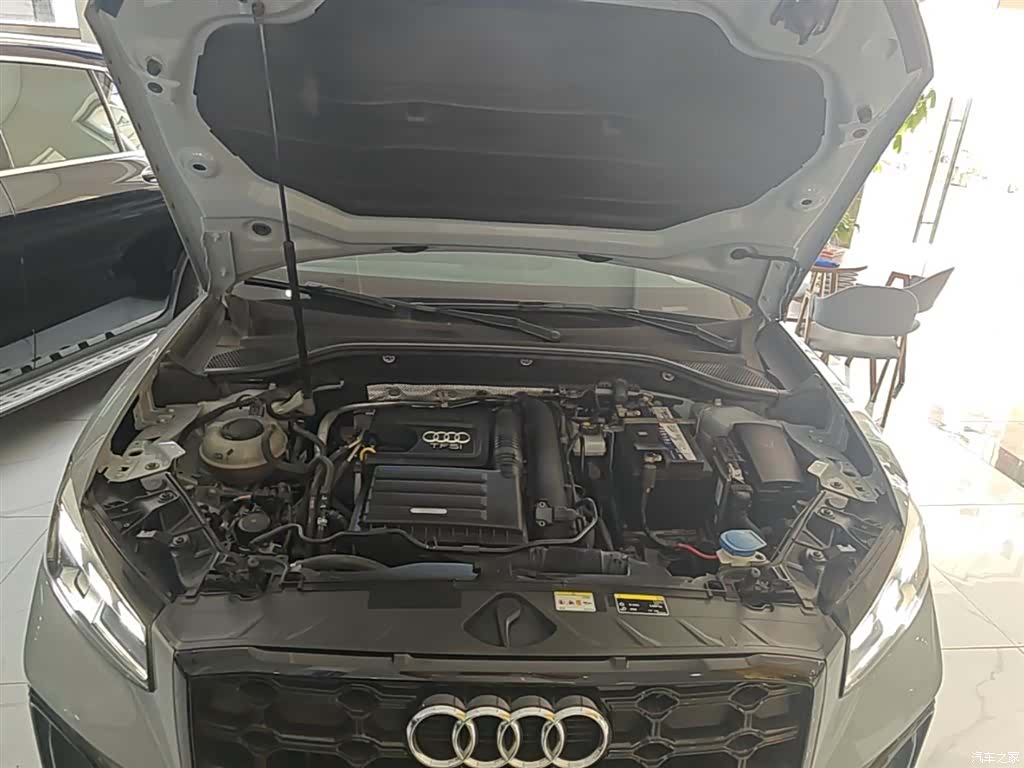Audi Q2L, 2023 20