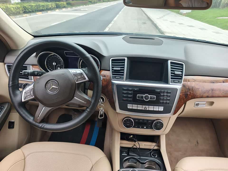 Mercedes-Benz M class