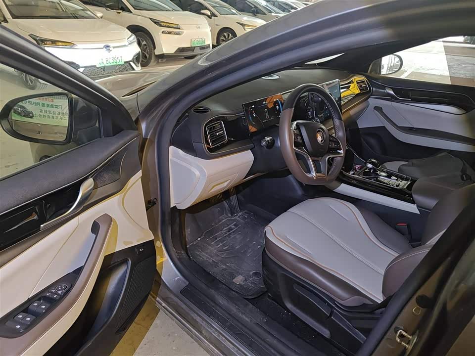 BYD Qin Yuan