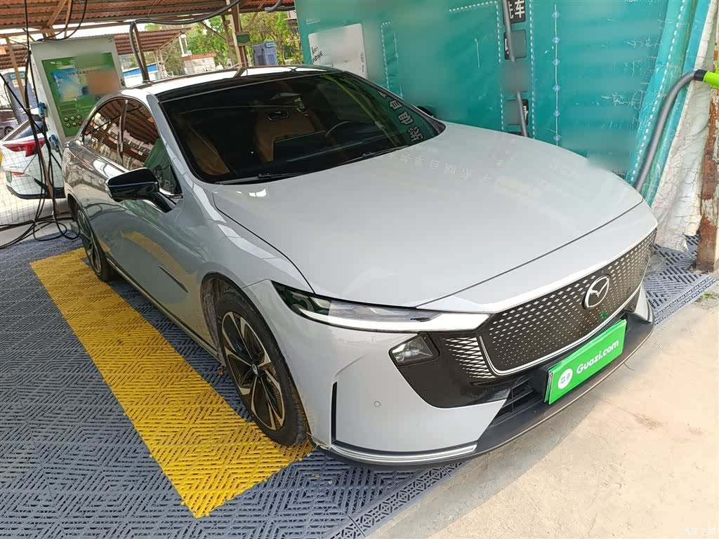 Mazda EZ-6, 2025 22