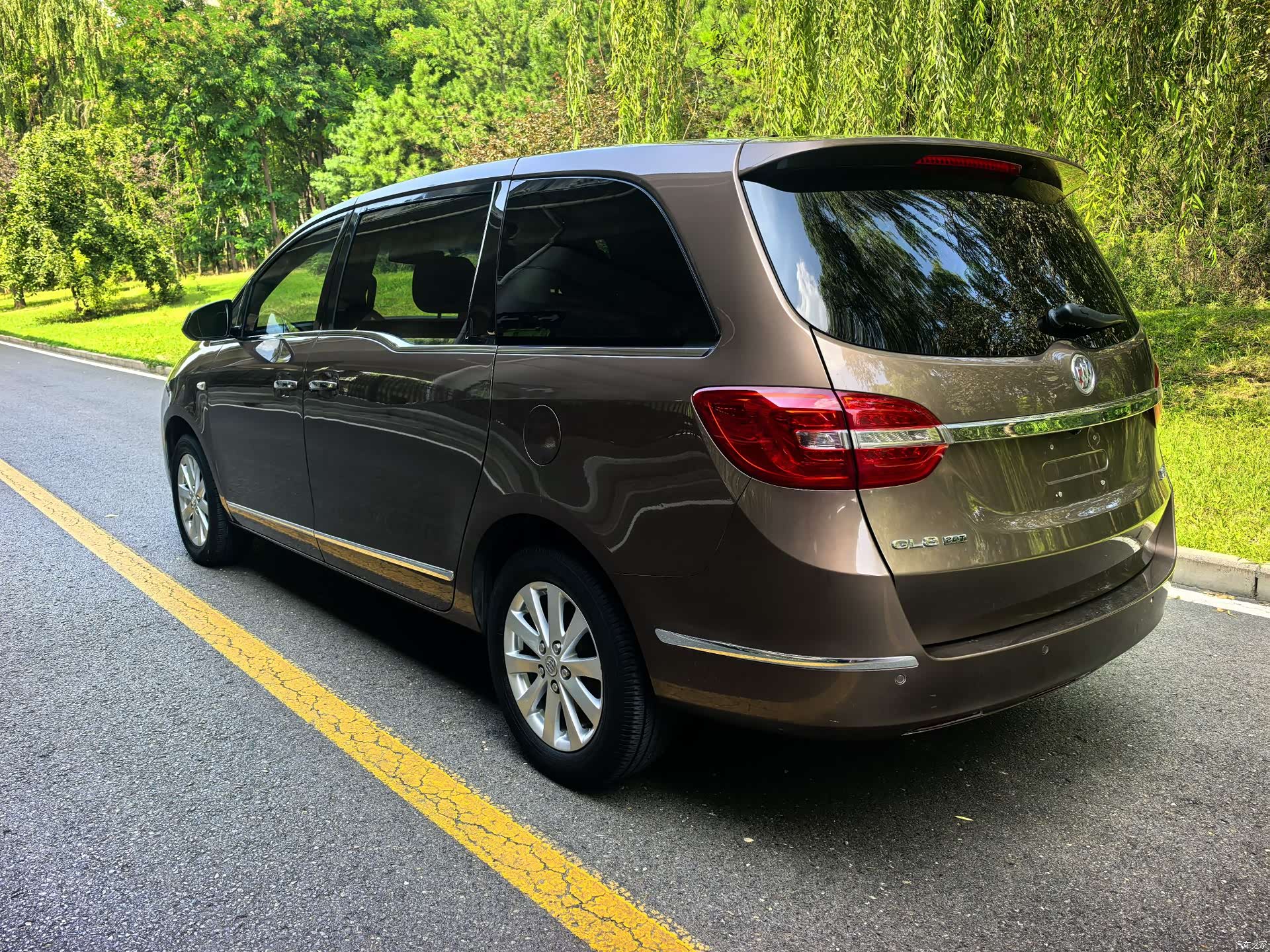 Buick GL8, 2020 4