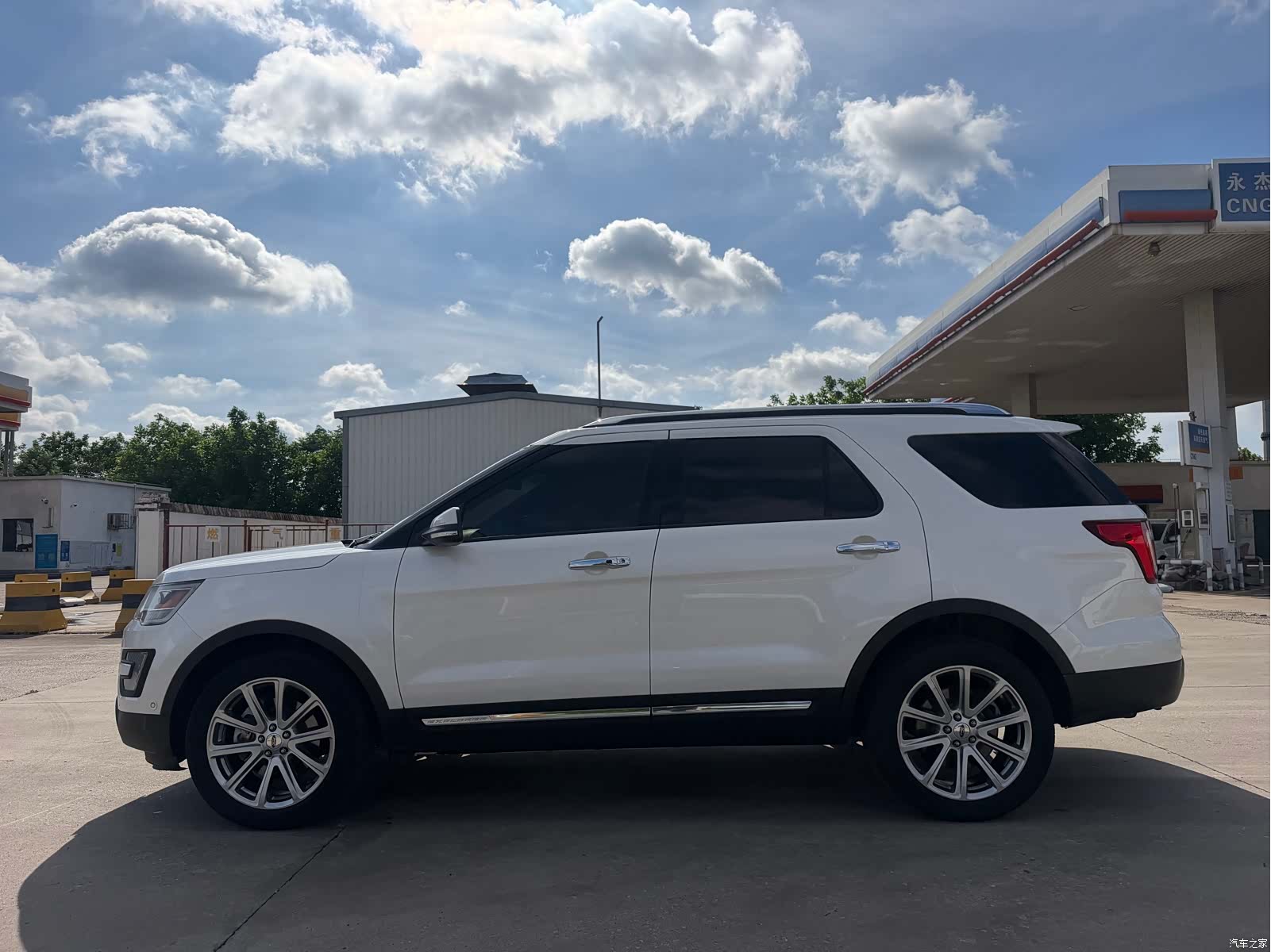 Ford Explorer, 2018 все фото