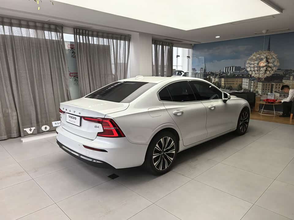 Volvo S60