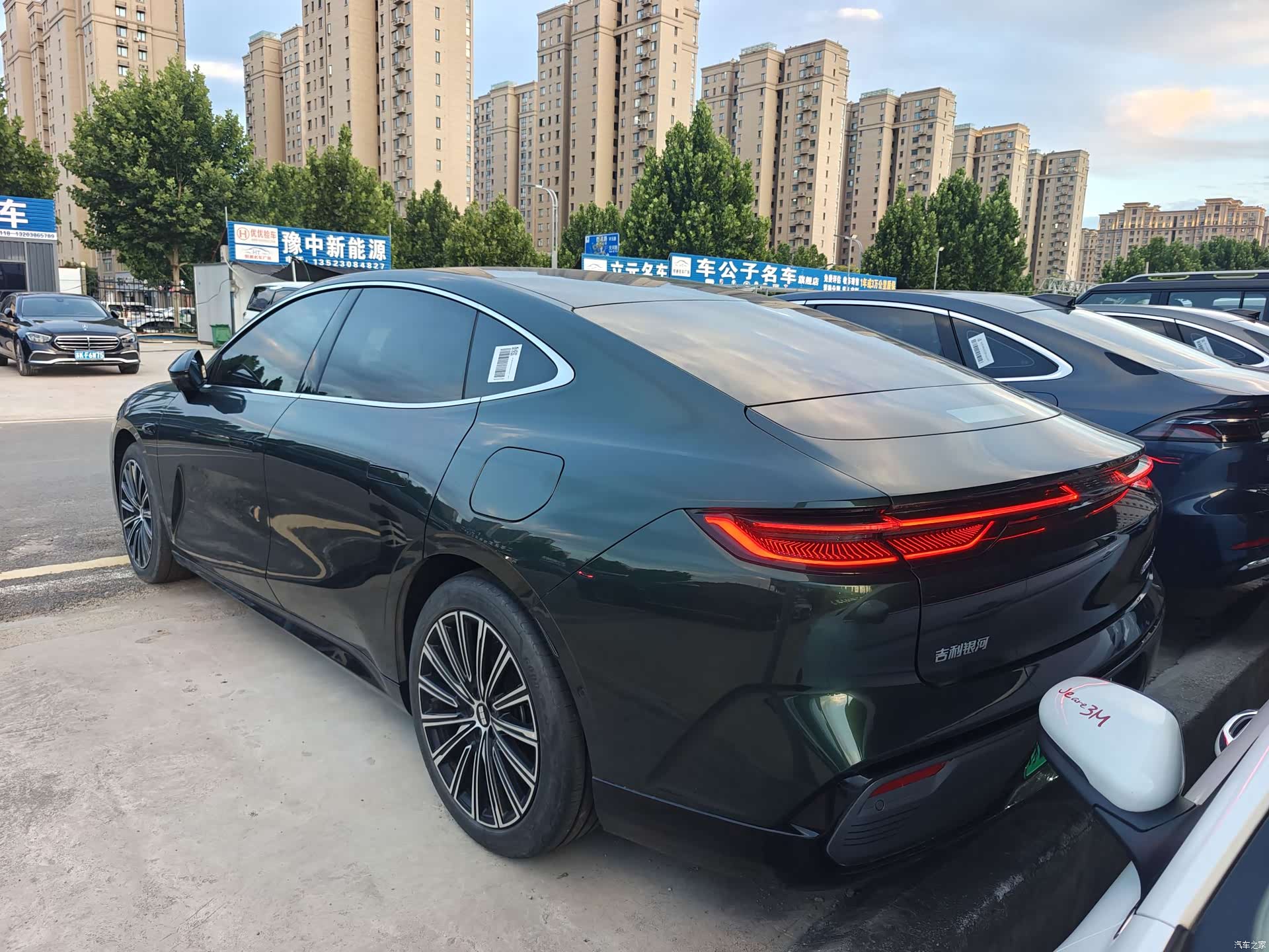 Geely 8, 2025 4