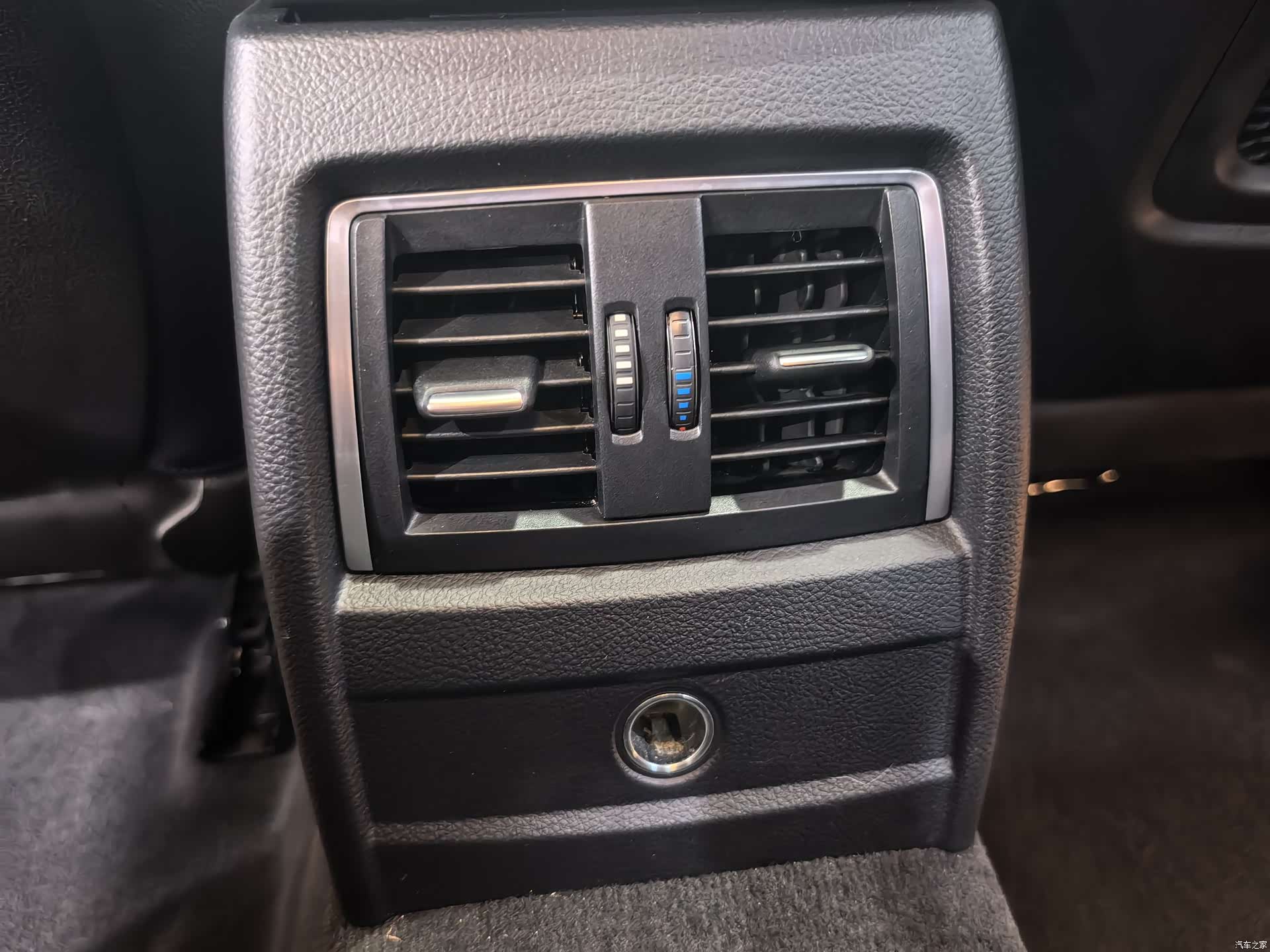 BMW 3 Series, 2018 23