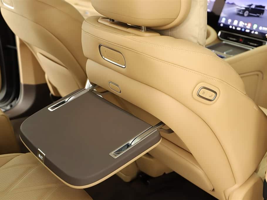 AITO Ask the world M9