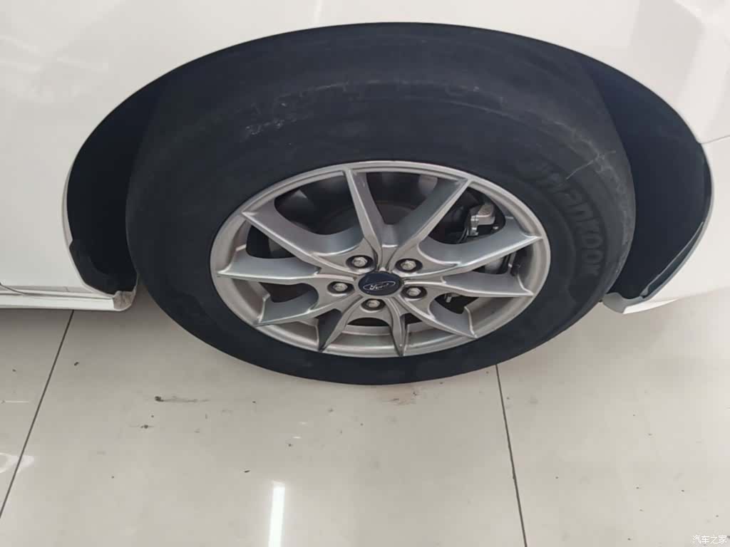 Ford Focus, 2021 14