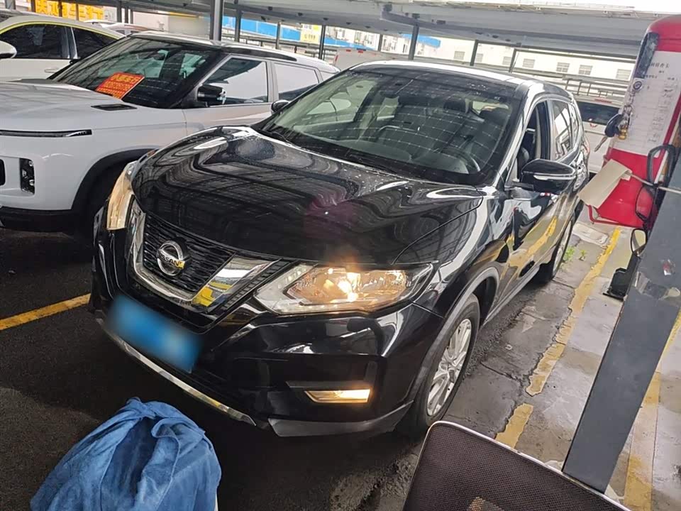 Nissan Qijun