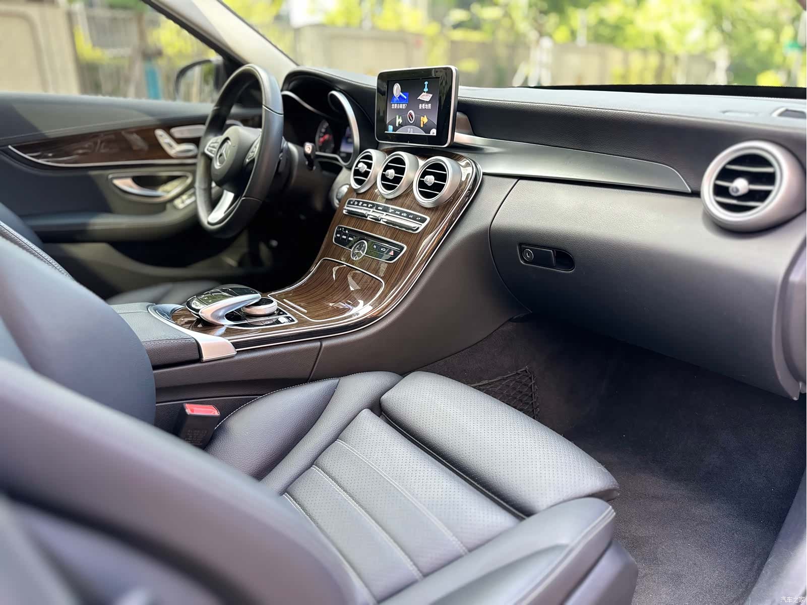 Mercedes-Benz C-Class, 2016 14