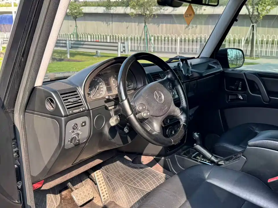 Mercedes-Benz G-class