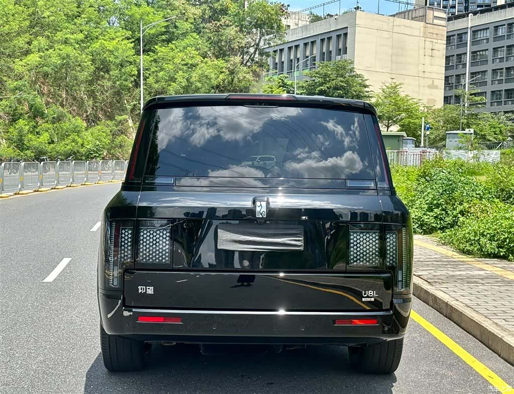 Yangwang U8, 2026 6