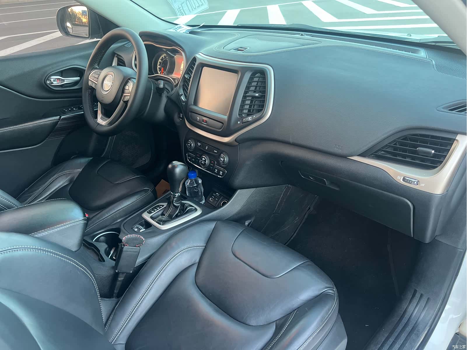 Jeep Cherokee, 2016 4