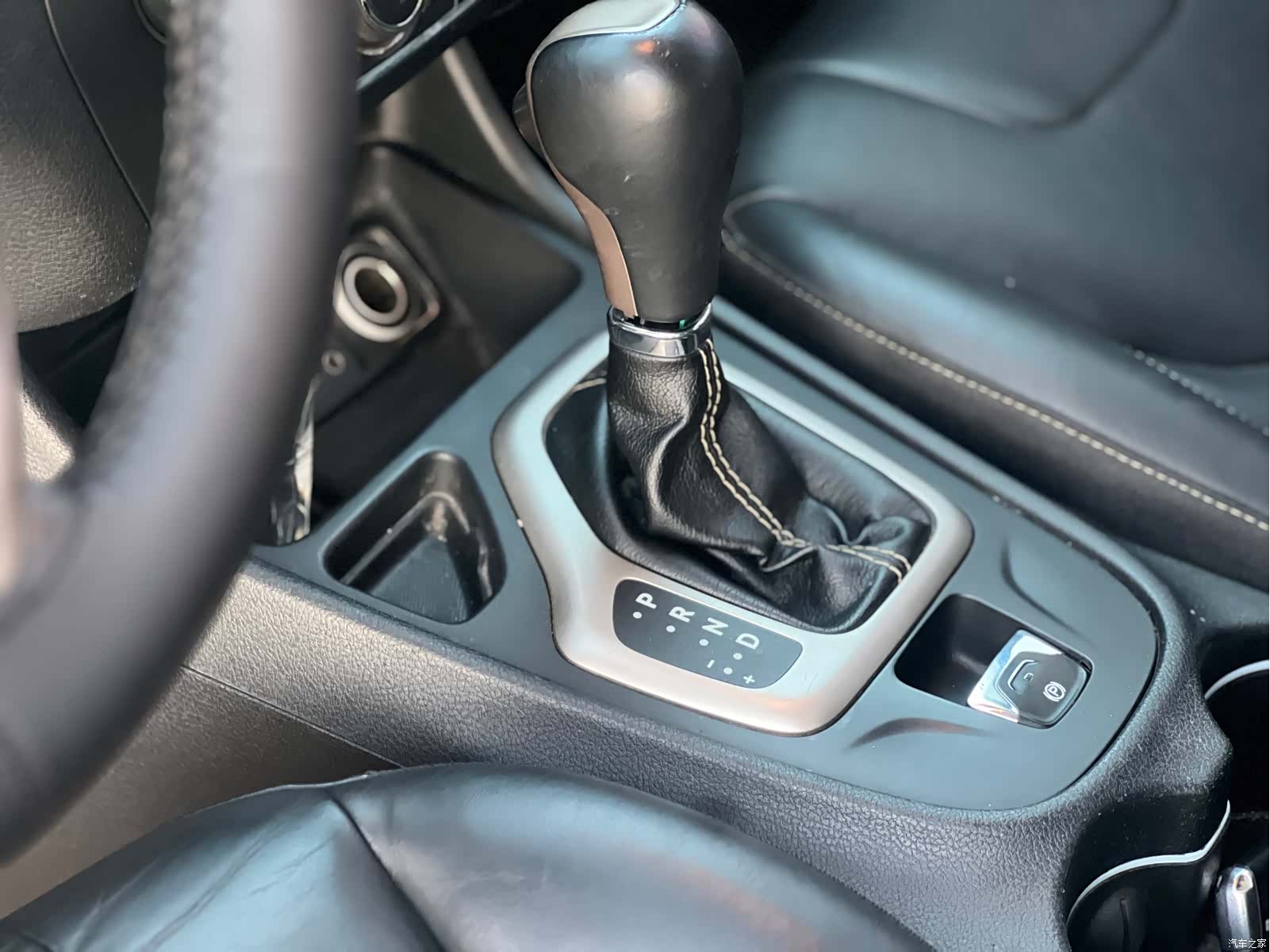 Jeep Cherokee, 2016 9