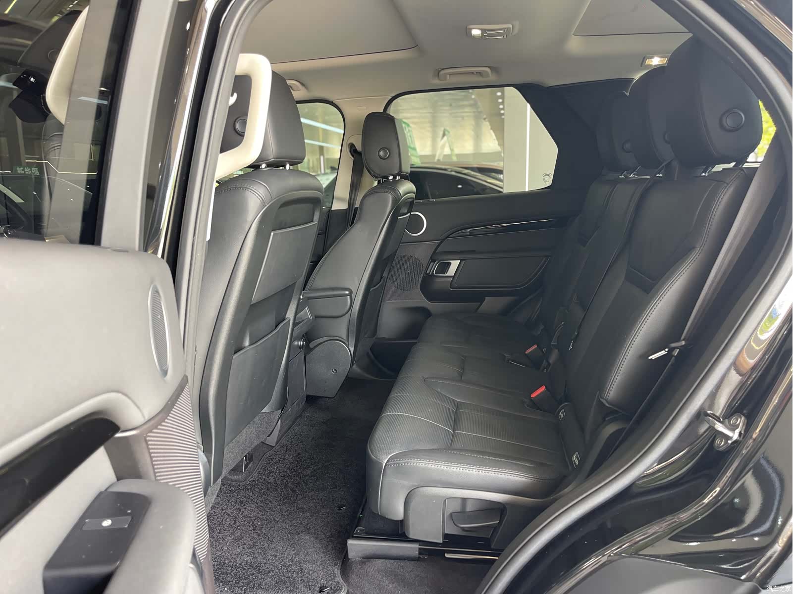 Land Rover Discovery, 2018 все фото