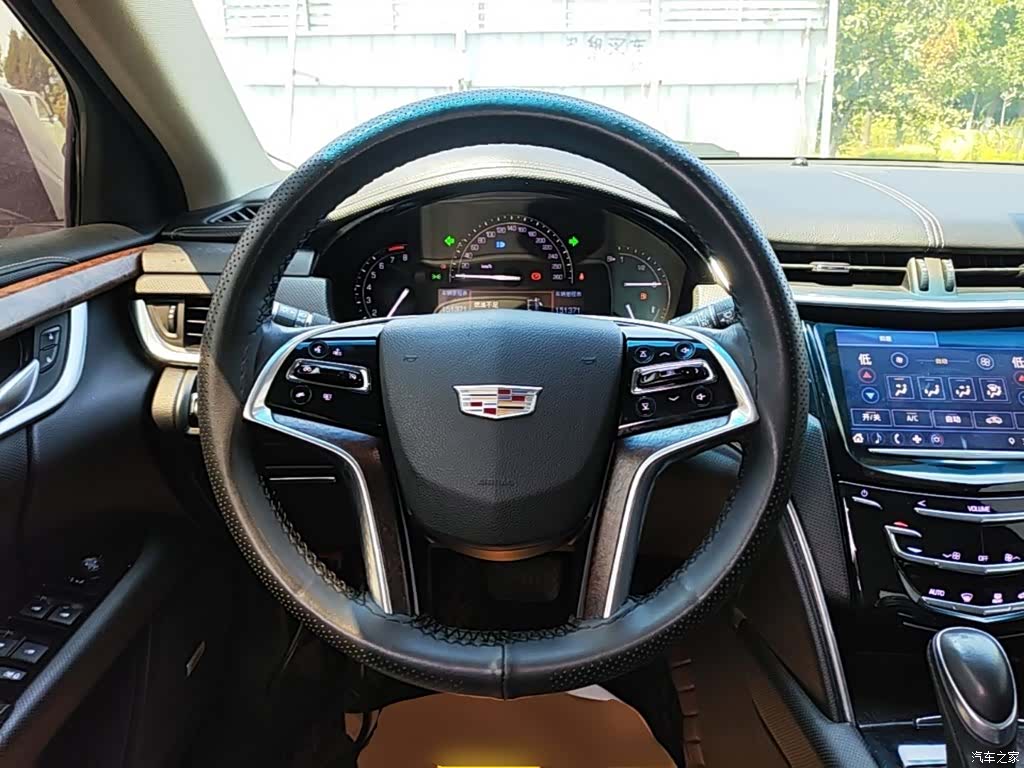 Cadillac XTS, 2018 11