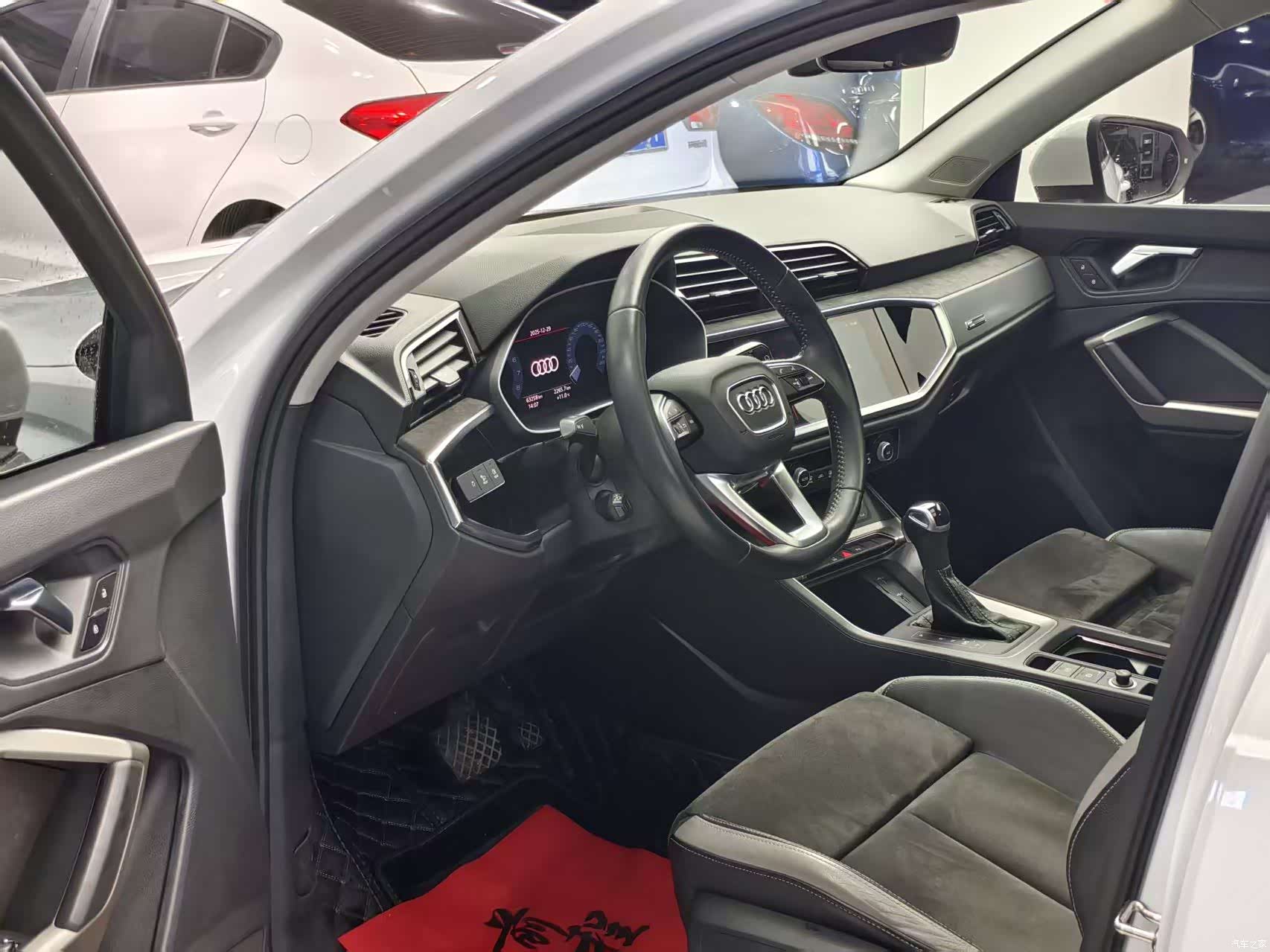 Audi Q3, 2021 все фото