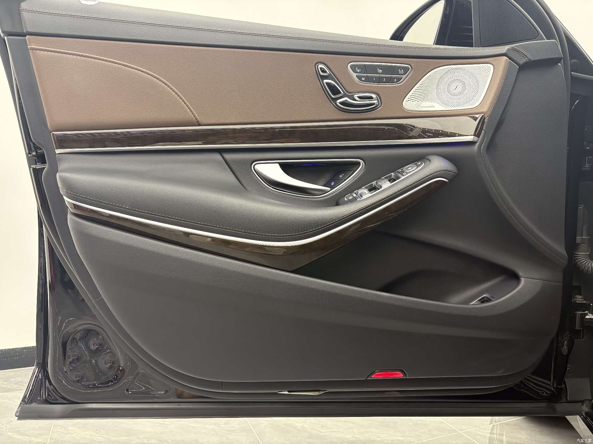 Maybach S-Class, 2016 17