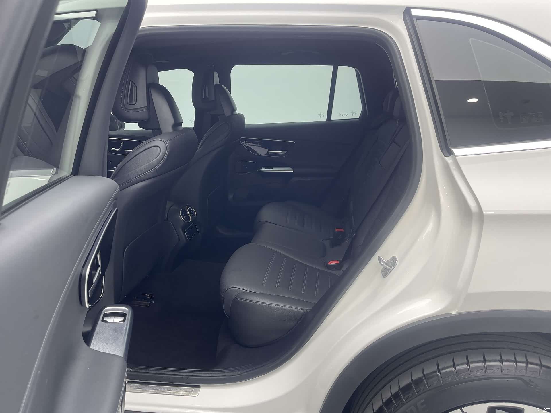 Mercedes-Benz GLC, 2024 9