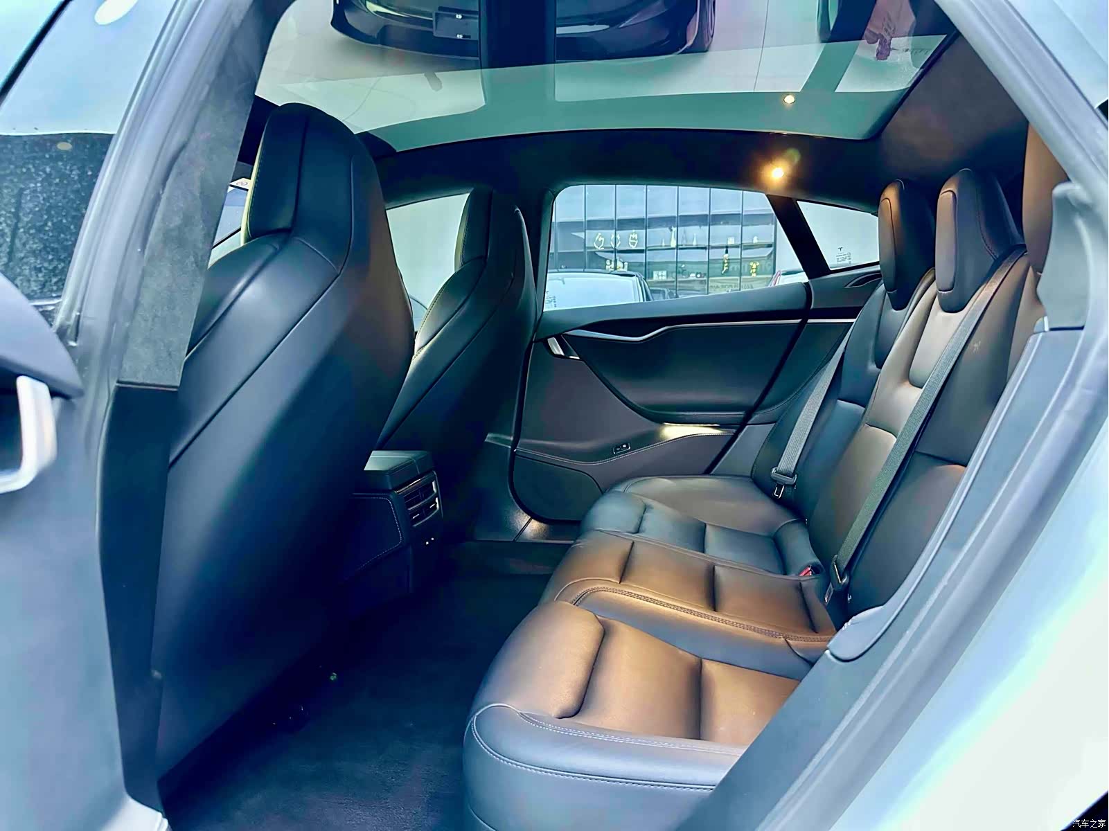 Tesla Model S, 2019 6