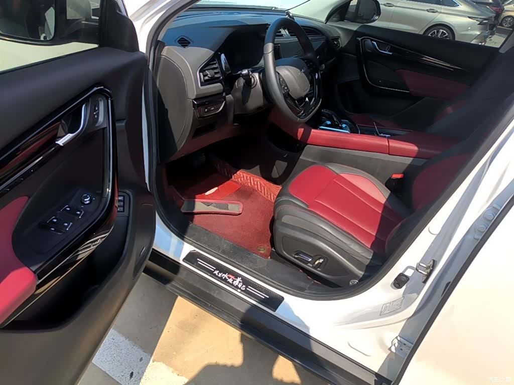 DongFeng AX7, 2022 16