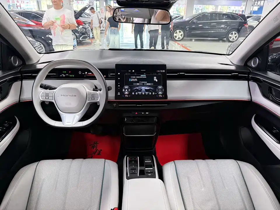 Honda e: NP2 Pole Pai 2