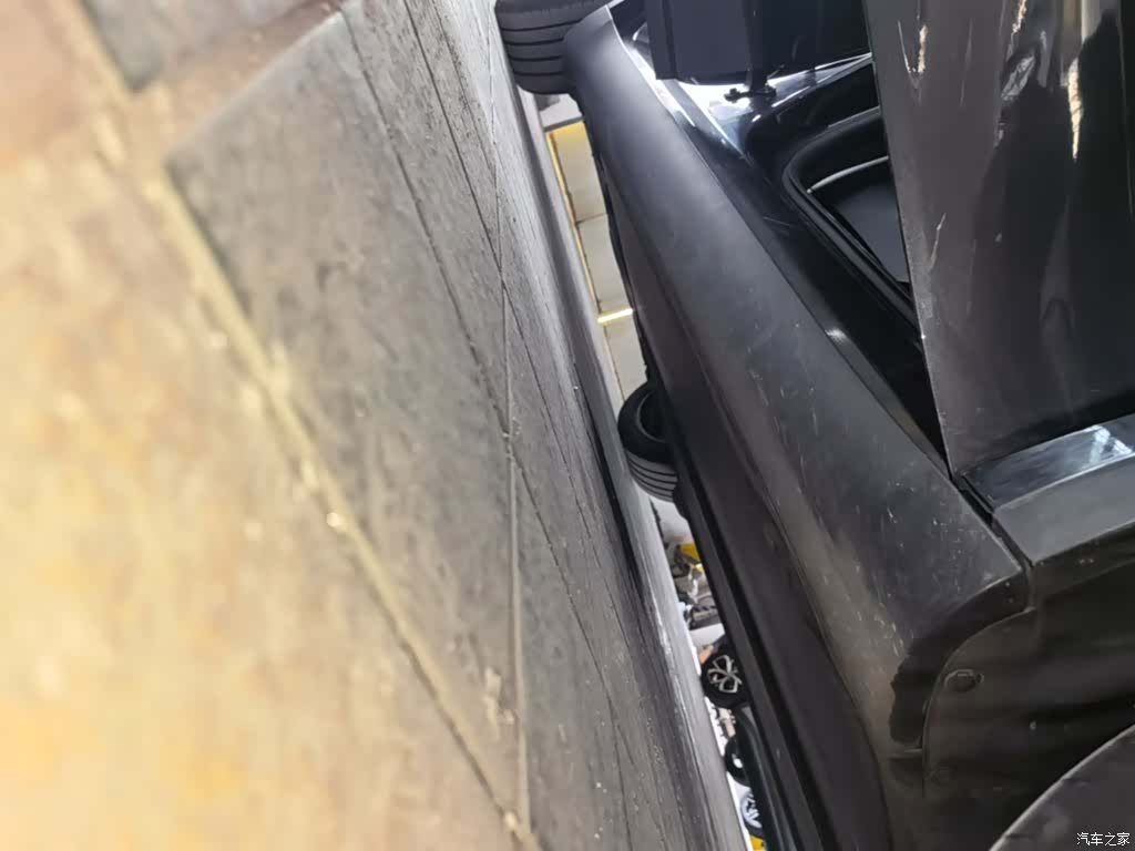 Tesla Model Y, 2024 21