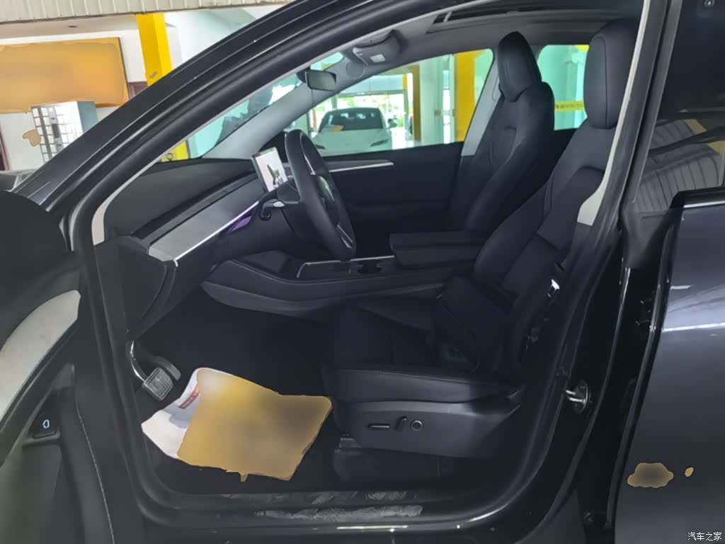 Tesla Model Y, 2024 15
