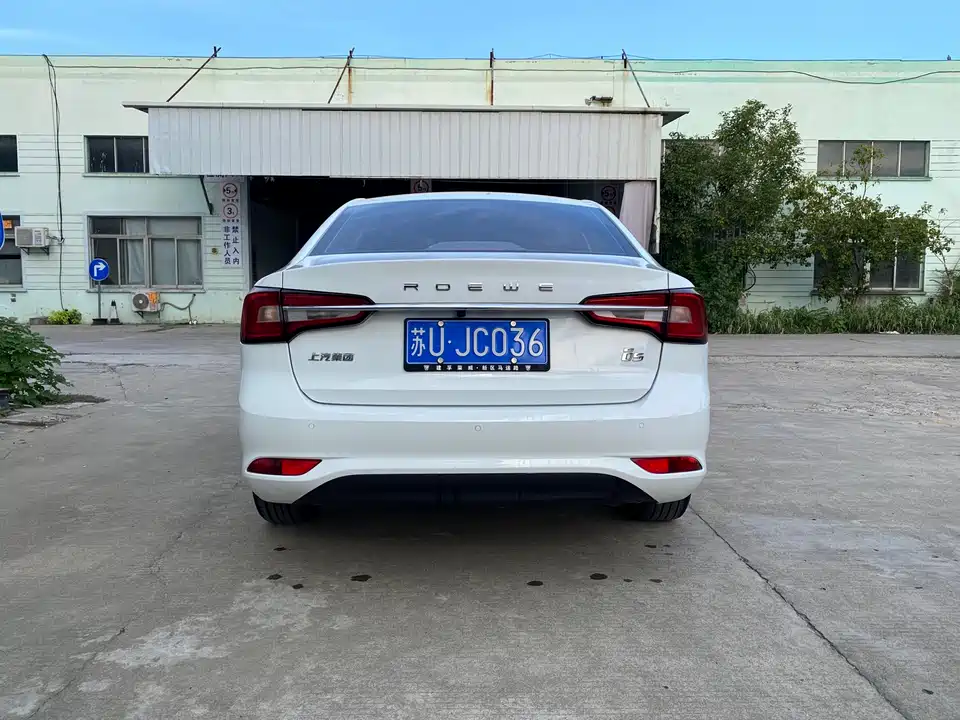 Roewe i5