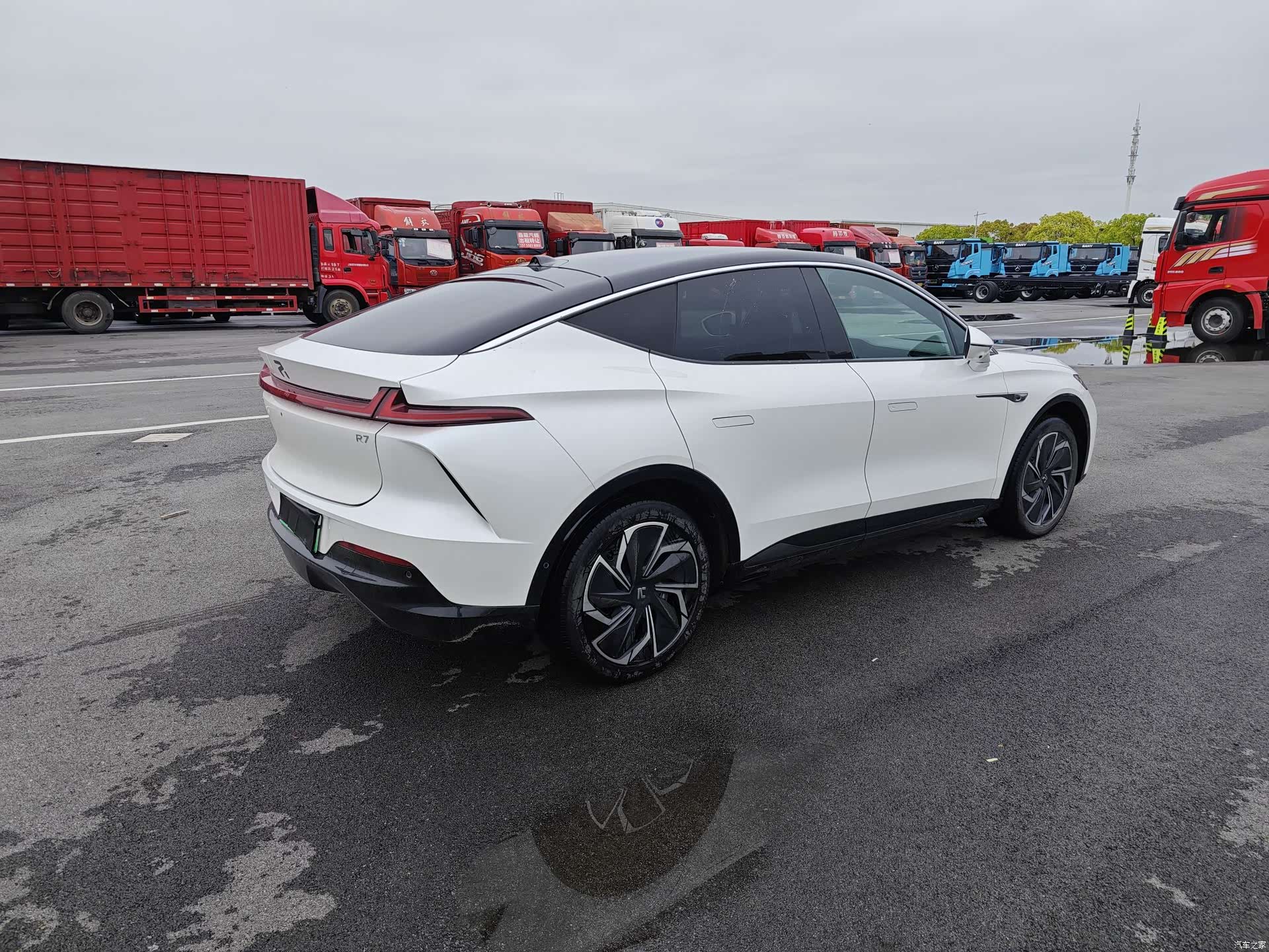 Rising Auto R7, 2023 10