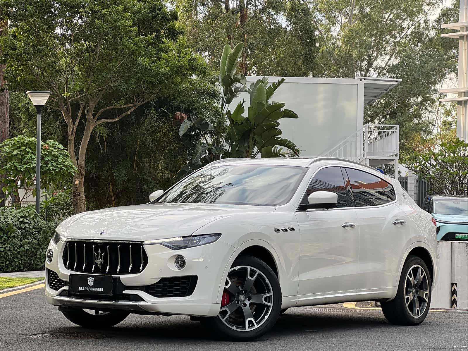 Maserati Levante, 2018 1