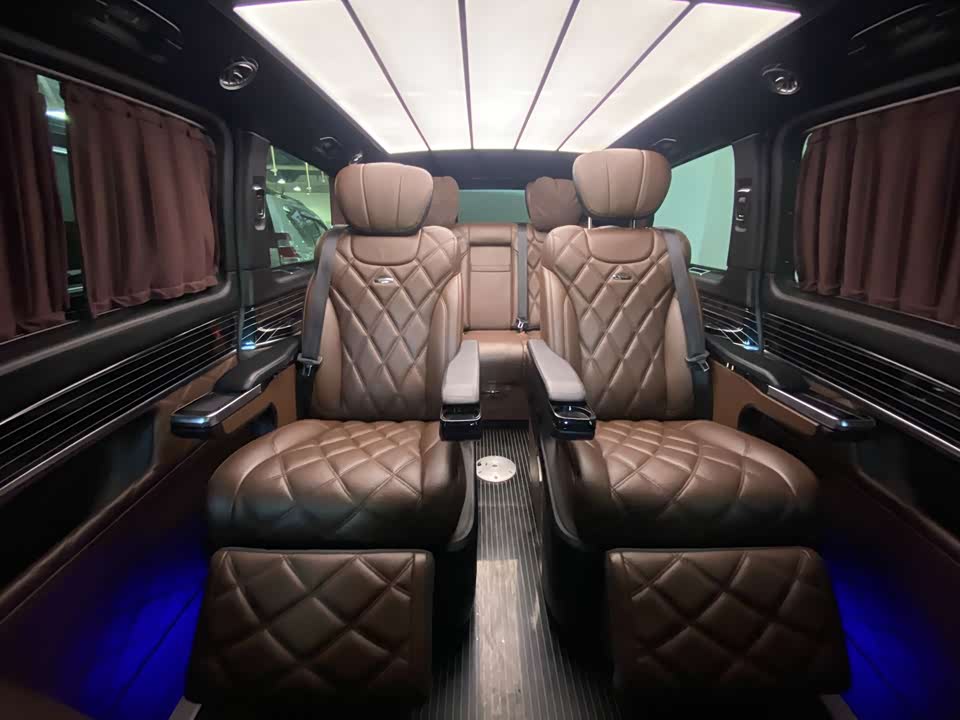 Mercedes-Benz V-class