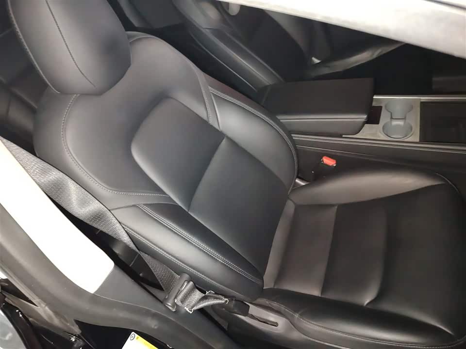 Tesla Model Y Tesla Model Y
