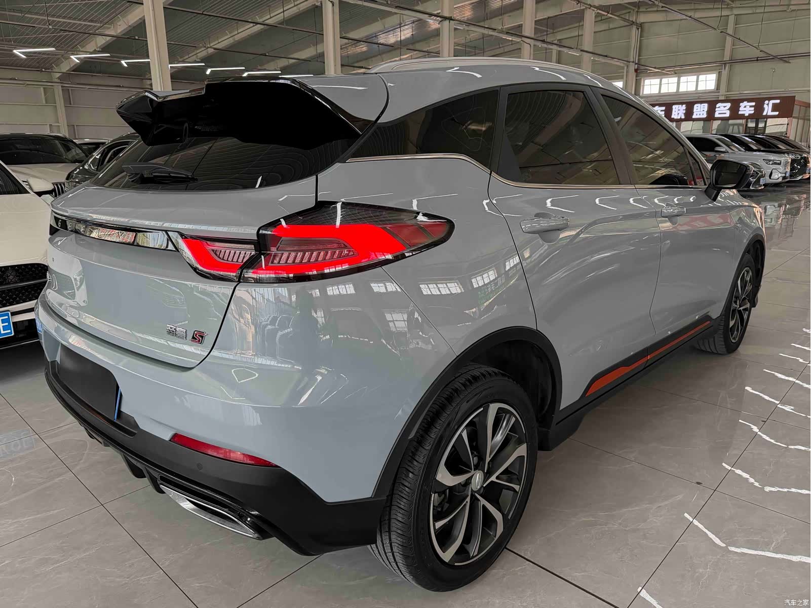 Geely Emgrand, 2022 4