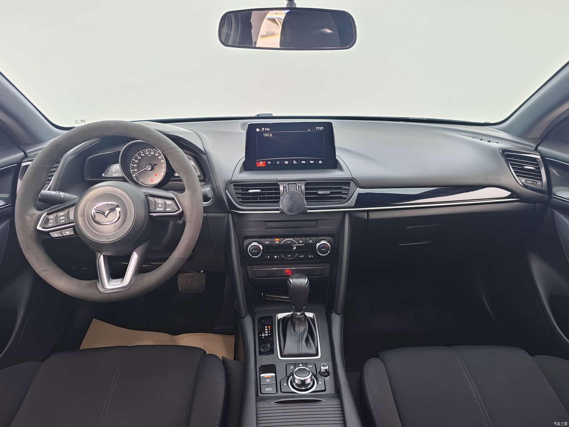 Mazda CX-4, 2022 9
